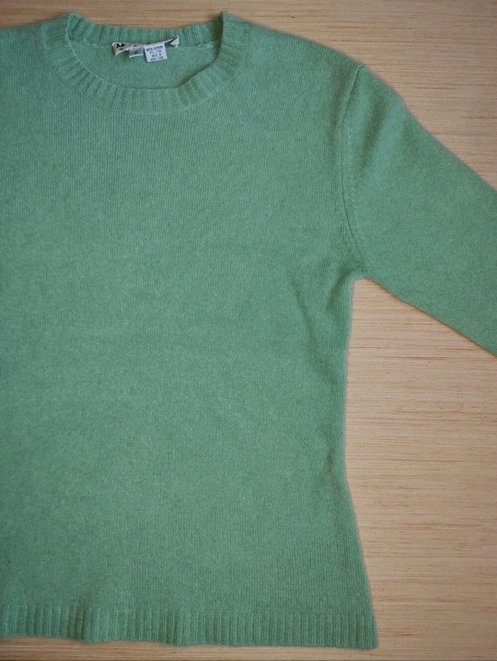 MAD M.A.D. 100% Cashmere Pullover Sweater Green Knit 3/4 Sleeve Mint Crew Neck M - Picture 5 of 16